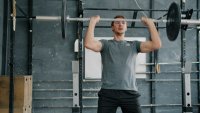 Deze fitnesstrend bouwt spieren zonder dat je vet aankomt